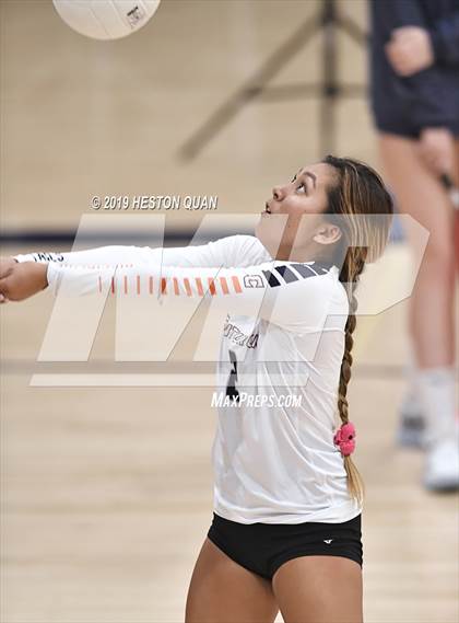 Thumbnail 1 in Tustin @ Cypress photogallery.