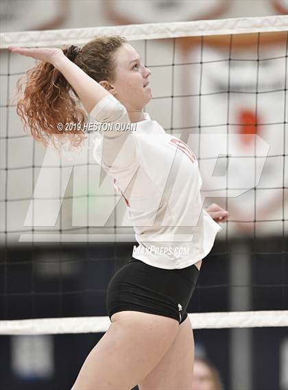 Thumbnail 3 in Tustin @ Cypress photogallery.