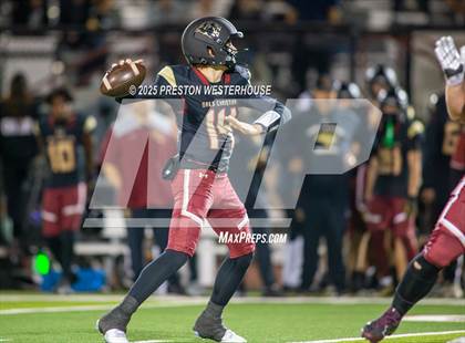 Thumbnail 3 in St. Bonaventure vs Oaks Christian (CIF SS Division 4 Round 1) photogallery.