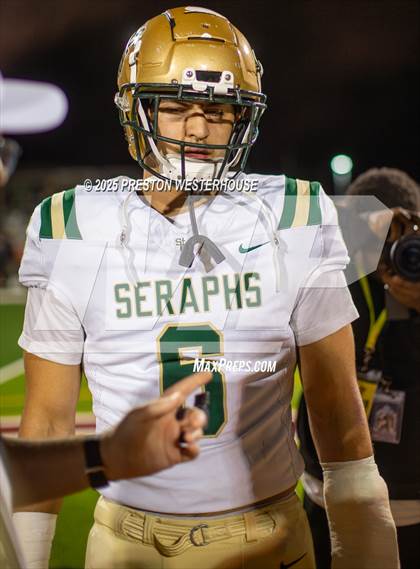 Thumbnail 3 in St. Bonaventure vs Oaks Christian (CIF SS Division 4 Round 1) photogallery.