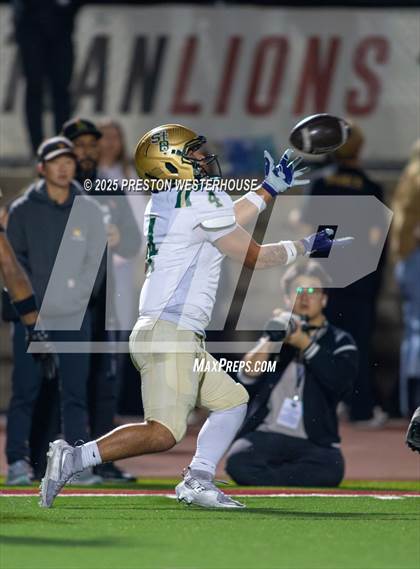Thumbnail 3 in St. Bonaventure vs Oaks Christian (CIF SS Division 4 Round 1) photogallery.