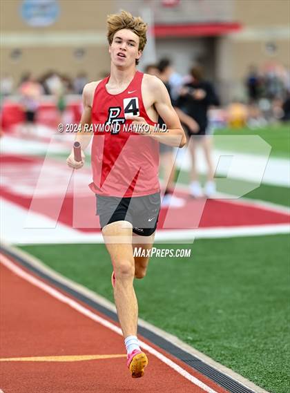 Thumbnail 3 in IHSAA Pike Regional (4 x 800 Meter Heat 2) photogallery.