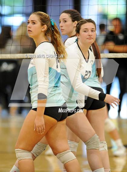 Thumbnail 3 in El Toro @ Aliso Niguel photogallery.