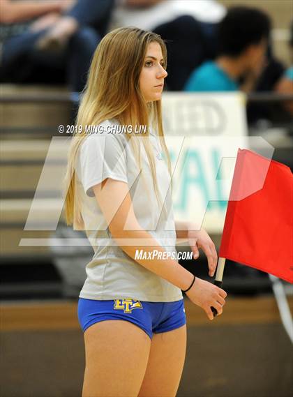 Thumbnail 1 in El Toro @ Aliso Niguel photogallery.
