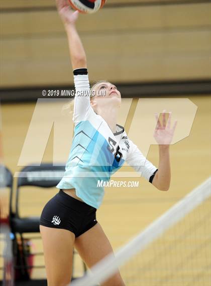 Thumbnail 3 in El Toro @ Aliso Niguel photogallery.
