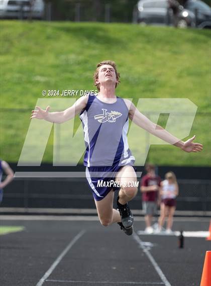 Thumbnail 2 in Gilmer Meet photogallery.