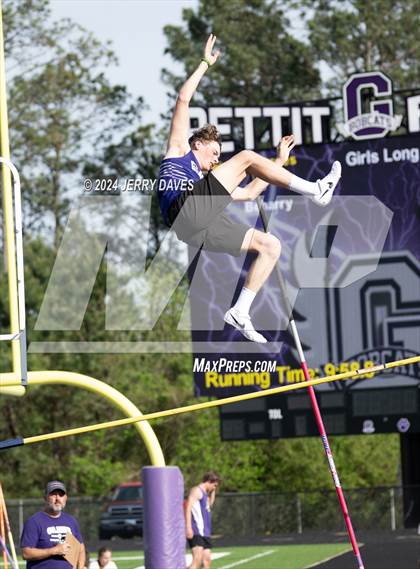 Thumbnail 2 in Gilmer Meet photogallery.