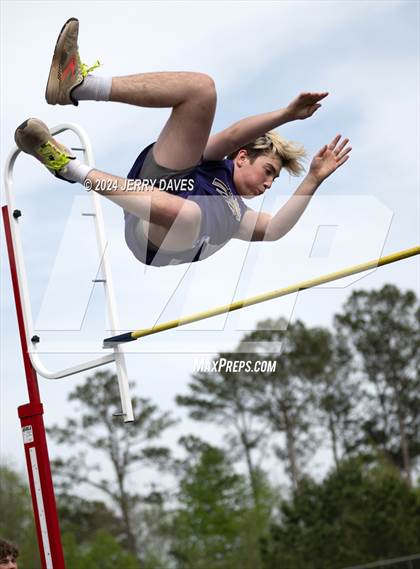Thumbnail 3 in Gilmer Meet photogallery.