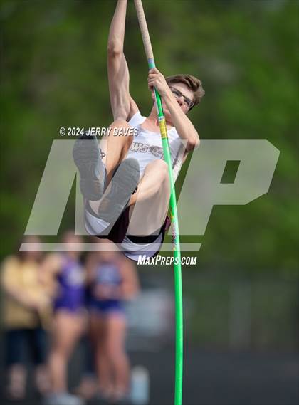 Thumbnail 2 in Gilmer Meet photogallery.