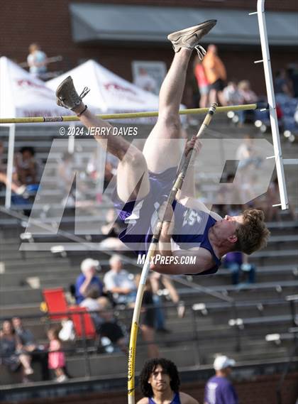 Thumbnail 2 in Gilmer Meet photogallery.