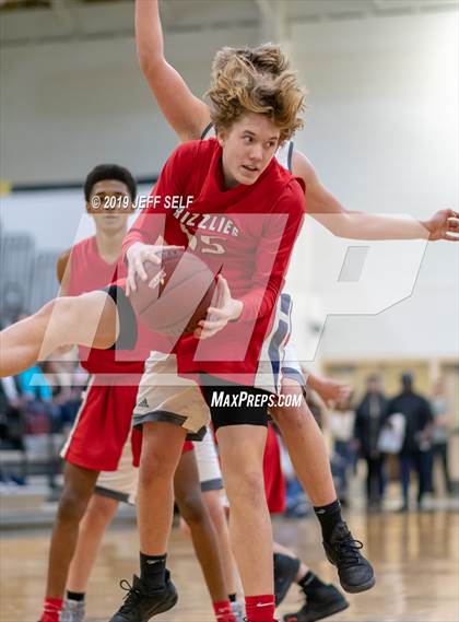 Thumbnail 2 in Grassfield @ Hickory photogallery.