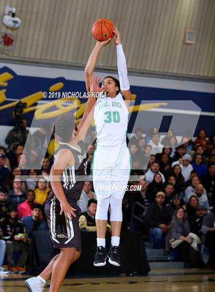 Thumbnail 1 in Eagle Rock vs. Kennedy (CIF LASC D2 Finals) photogallery.
