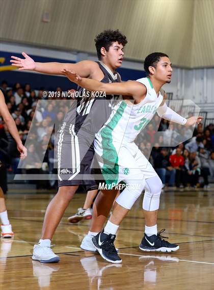 Thumbnail 3 in Eagle Rock vs. Kennedy (CIF LASC D2 Finals) photogallery.