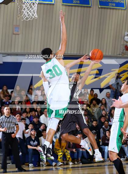 Thumbnail 2 in Eagle Rock vs. Kennedy (CIF LASC D2 Finals) photogallery.