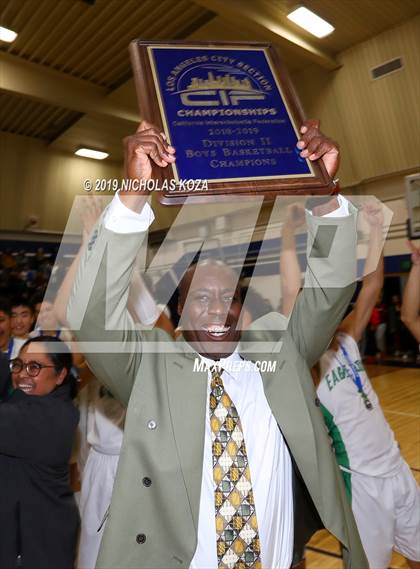Thumbnail 2 in Eagle Rock vs. Kennedy (CIF LASC D2 Finals) photogallery.