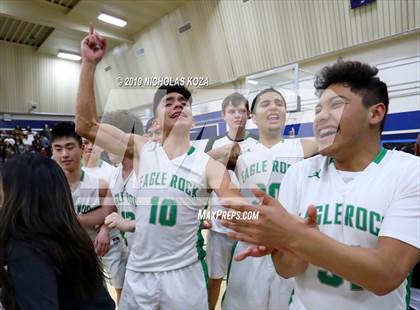 Thumbnail 3 in Eagle Rock vs. Kennedy (CIF LASC D2 Finals) photogallery.