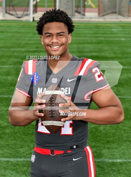 Thumbnail 2 in Mater Dei (Preseason Top 25 Photo Shoot) photogallery.