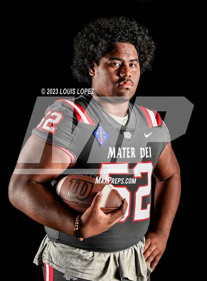 Thumbnail 3 in Mater Dei (Preseason Top 25 Photo Shoot) photogallery.