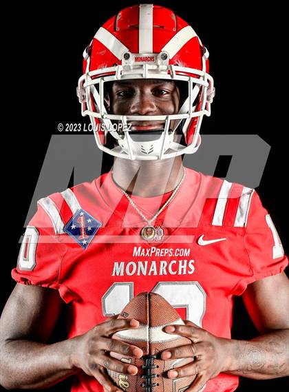 Thumbnail 2 in Mater Dei (Preseason Top 25 Photo Shoot) photogallery.