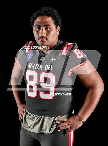 Thumbnail 2 in Mater Dei (Preseason Top 25 Photo Shoot) photogallery.