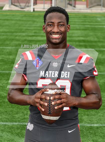 Thumbnail 1 in Mater Dei (Preseason Top 25 Photo Shoot) photogallery.
