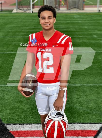 Thumbnail 2 in Mater Dei (Preseason Top 25 Photo Shoot) photogallery.