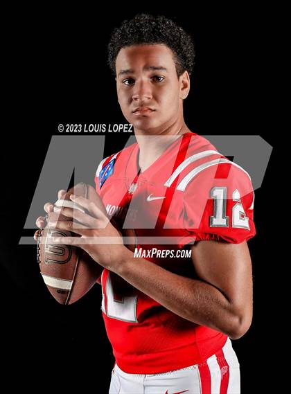Thumbnail 1 in Mater Dei (Preseason Top 25 Photo Shoot) photogallery.