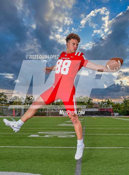 Thumbnail 2 in Mater Dei (Preseason Top 25 Photo Shoot) photogallery.