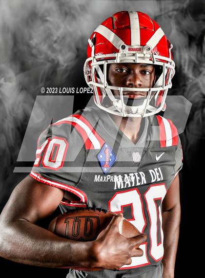Thumbnail 2 in Mater Dei (Preseason Top 25 Photo Shoot) photogallery.
