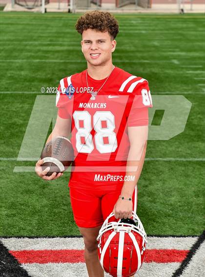 Thumbnail 3 in Mater Dei (Preseason Top 25 Photo Shoot) photogallery.