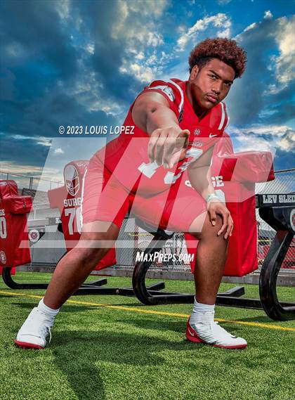 Thumbnail 1 in Mater Dei (Preseason Top 25 Photo Shoot) photogallery.
