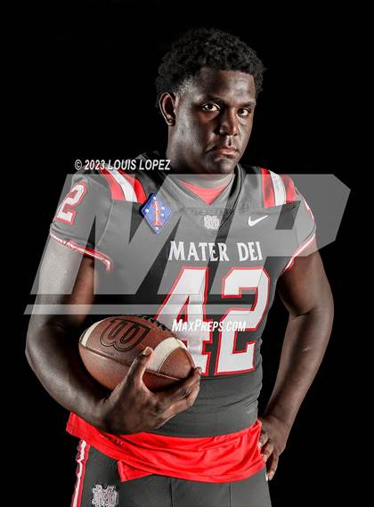 Thumbnail 2 in Mater Dei (Preseason Top 25 Photo Shoot) photogallery.
