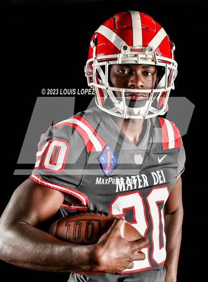 Thumbnail 1 in Mater Dei (Preseason Top 25 Photo Shoot) photogallery.