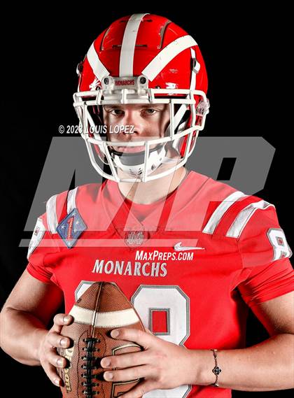 Thumbnail 3 in Mater Dei (Preseason Top 25 Photo Shoot) photogallery.