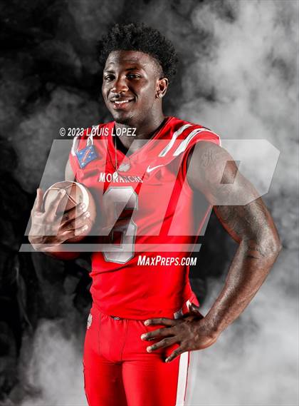 Thumbnail 2 in Mater Dei (Preseason Top 25 Photo Shoot) photogallery.