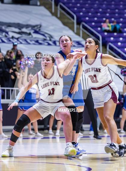 Thumbnail 2 in Lone Peak vs. Fremont (UHSAA 6A Semifinal) photogallery.