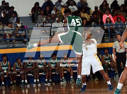 Thumbnail 1 in Kinston @ Goldsboro photogallery.