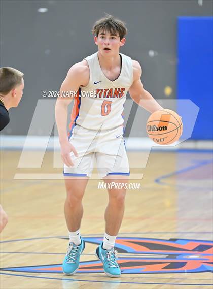Thumbnail 3 in Thunderbird vs. Salpointe Catholic (AIA 4A Round 1 Playoff) photogallery.