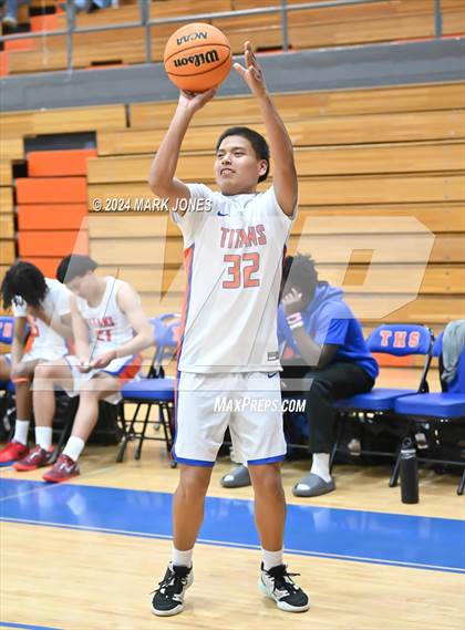 Thumbnail 1 in Thunderbird vs. Salpointe Catholic (AIA 4A Round 1 Playoff) photogallery.
