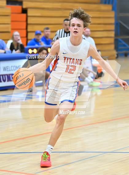 Thumbnail 3 in Thunderbird vs. Salpointe Catholic (AIA 4A Round 1 Playoff) photogallery.