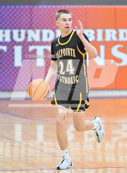 Thumbnail 2 in Thunderbird vs. Salpointe Catholic (AIA 4A Round 1 Playoff) photogallery.