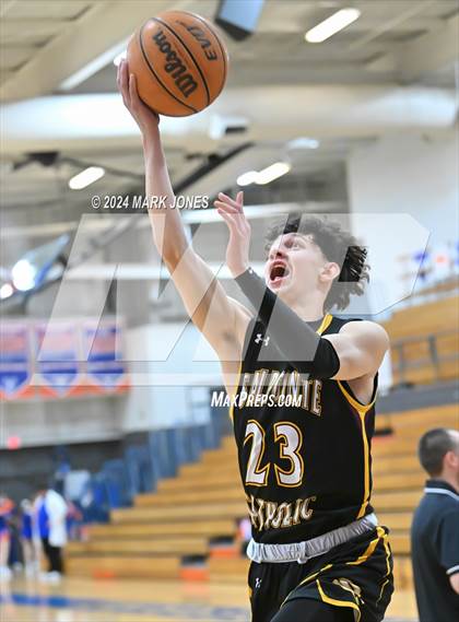 Thumbnail 1 in Thunderbird vs. Salpointe Catholic (AIA 4A Round 1 Playoff) photogallery.