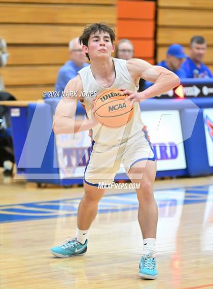 Thumbnail 3 in Thunderbird vs. Salpointe Catholic (AIA 4A Round 1 Playoff) photogallery.