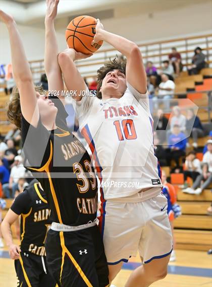 Thumbnail 1 in Thunderbird vs. Salpointe Catholic (AIA 4A Round 1 Playoff) photogallery.