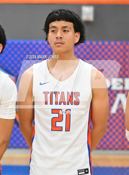 Thumbnail 1 in Thunderbird vs. Salpointe Catholic (AIA 4A Round 1 Playoff) photogallery.