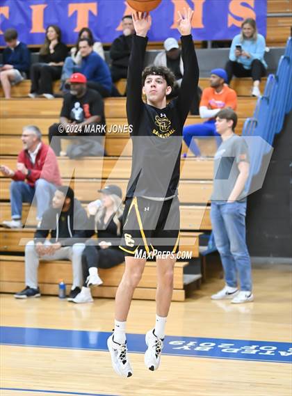 Thumbnail 1 in Thunderbird vs. Salpointe Catholic (AIA 4A Round 1 Playoff) photogallery.