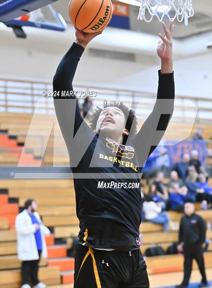 Thumbnail 3 in Thunderbird vs. Salpointe Catholic (AIA 4A Round 1 Playoff) photogallery.