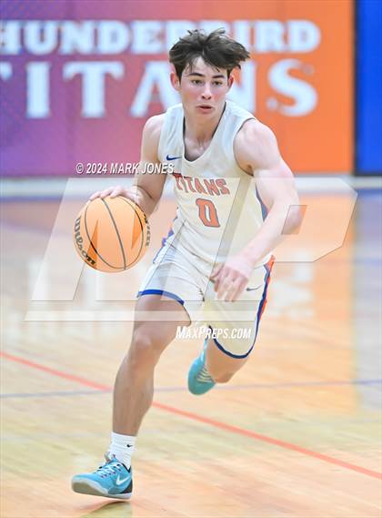 Thumbnail 3 in Thunderbird vs. Salpointe Catholic (AIA 4A Round 1 Playoff) photogallery.