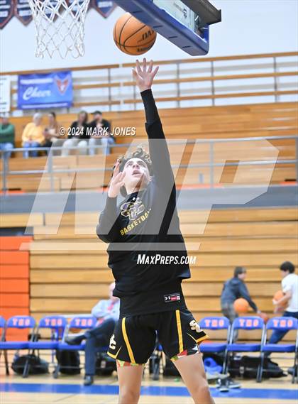 Thumbnail 3 in Thunderbird vs. Salpointe Catholic (AIA 4A Round 1 Playoff) photogallery.