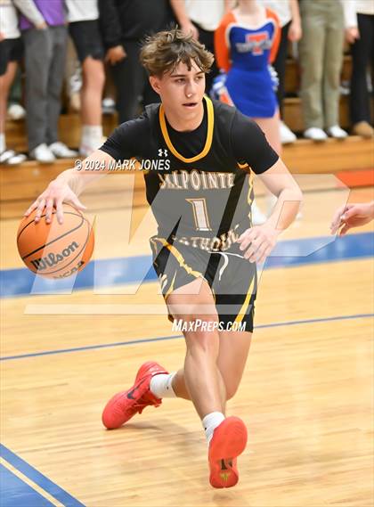 Thumbnail 1 in Thunderbird vs. Salpointe Catholic (AIA 4A Round 1 Playoff) photogallery.